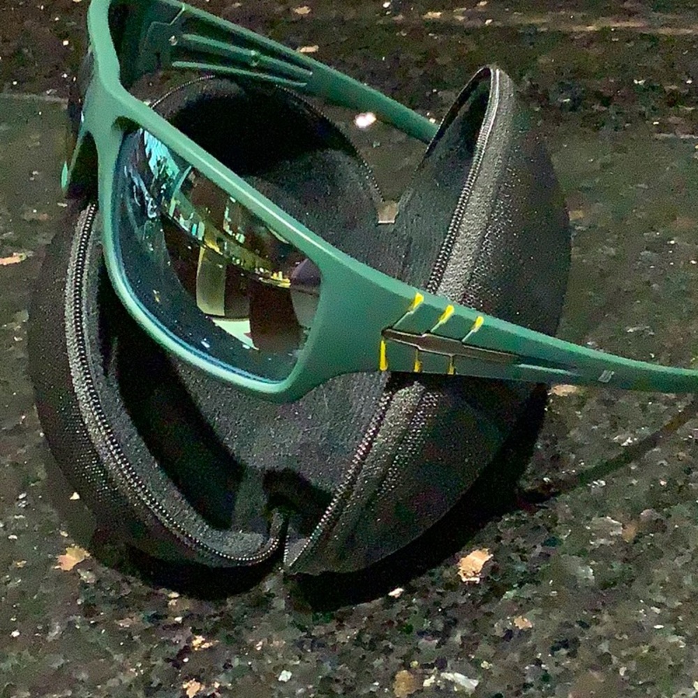 Mirror lenses sunglasses. Polarized.